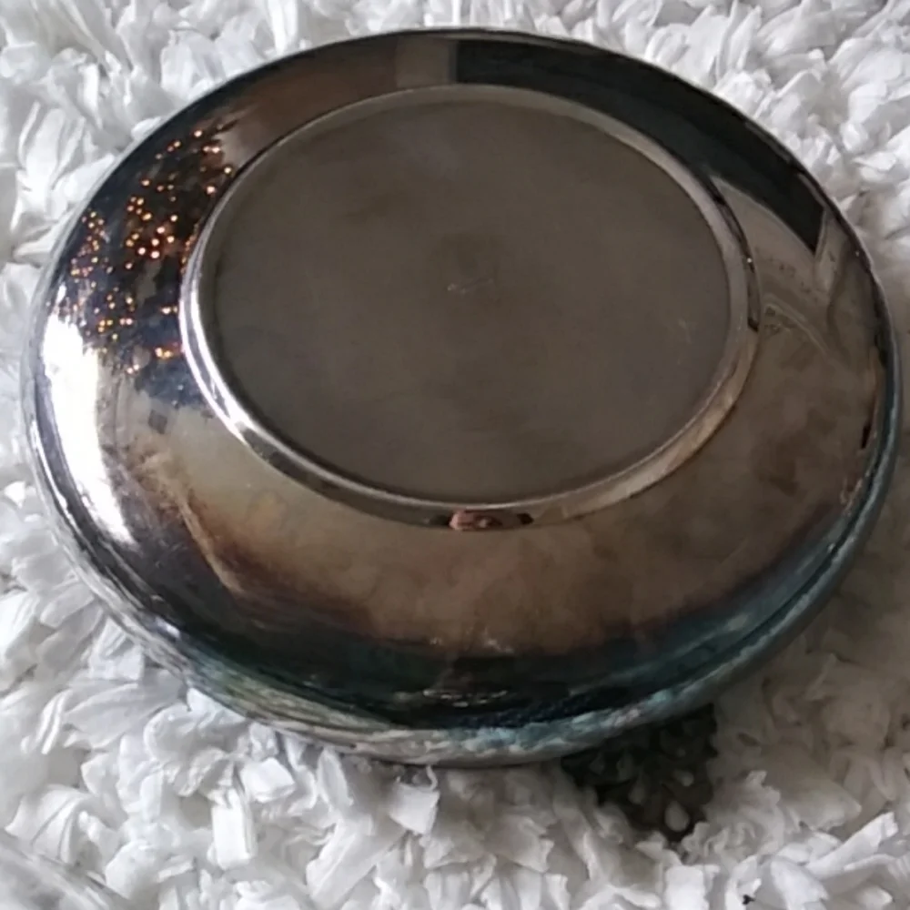 The sheffield silver company covered‎ dish silver